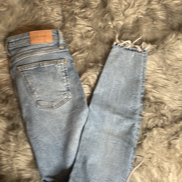 Zara Denim Skinny Jeans Women's SZ 4 Distressed Raw Hem Preloved - Picture 6 of 6